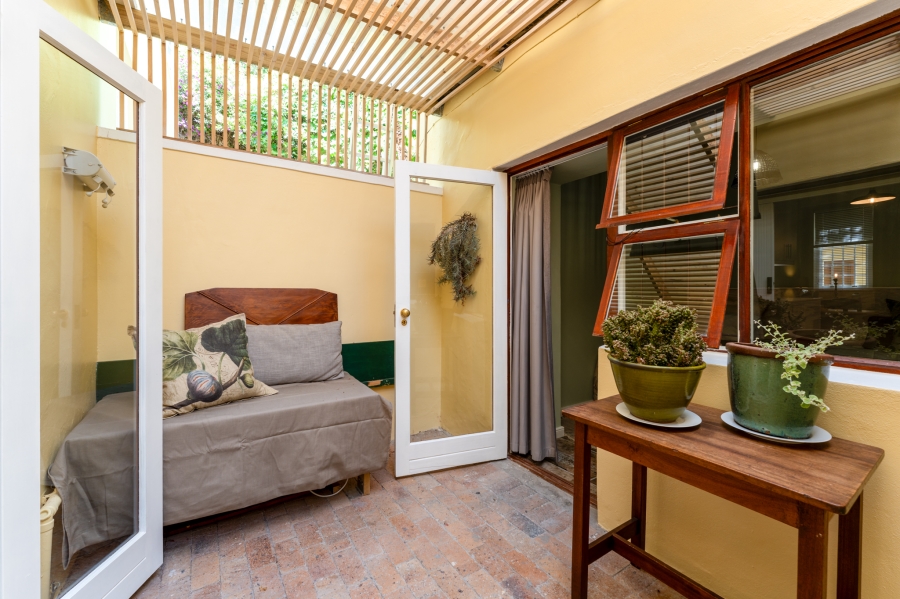 2 Bedroom Property for Sale in Simons Town Western Cape